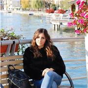 Diplomata in relazioni internazionali per il marketing offre ripetizioni di francese